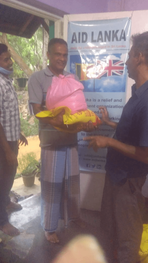 Hunasgiriya Village Aid — photo 3